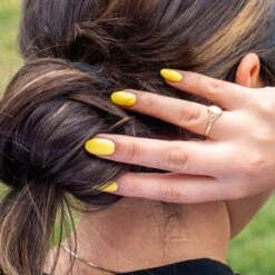 D726 Honey Yellow Crème Dip Powder -Revel Nail Store revel nail dip powder d726 honey 33603211559110